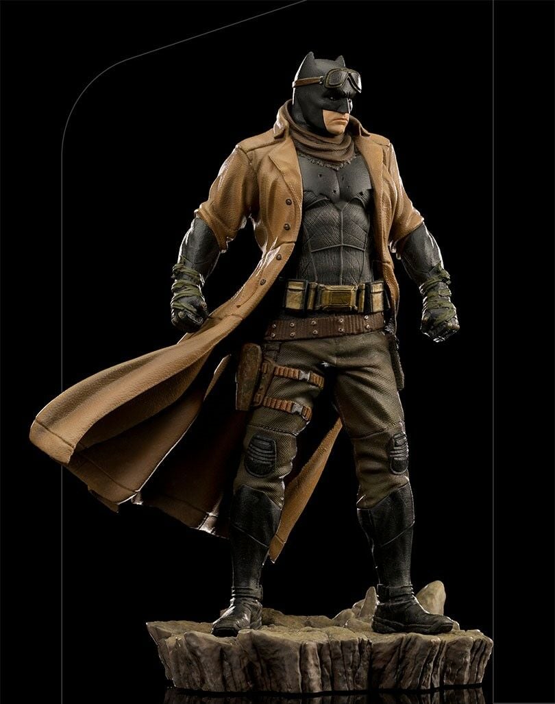 Zack Snyder's Justice League - Knightmare Batman 1/10 Art Scale Limited Edition Heykel