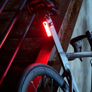 Moon Helix Sense 300 Lumen Stop Şarjlı