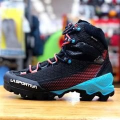 La Sportiva Aequilibrium ST Gore Tex Kadın Dağcılık Botu