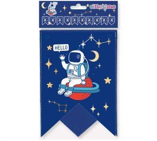 ASTRONOT UZAYDA KIRLANGIÇ FLAMA BAYRAK