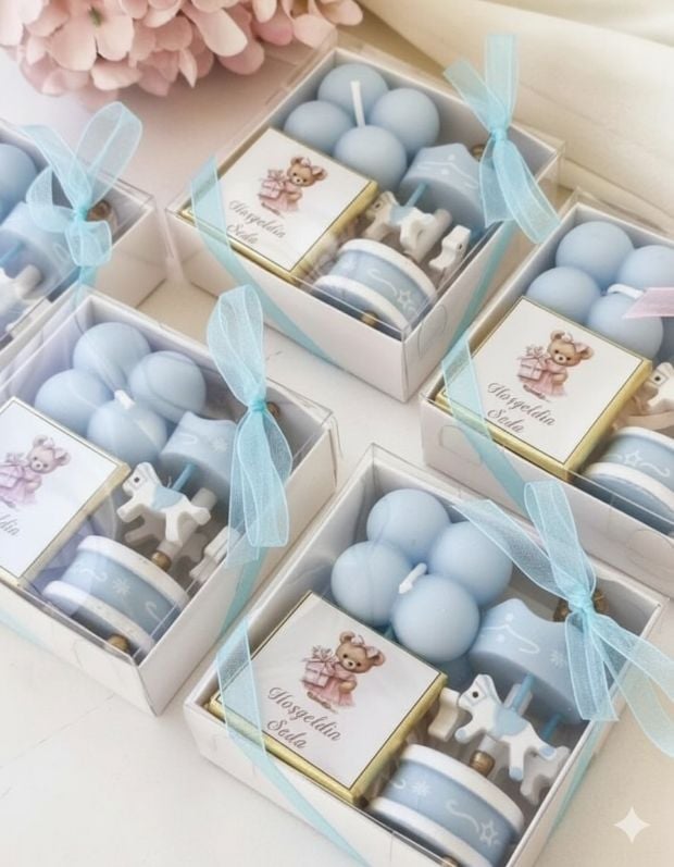 20 Li Atlı karınca & mum & çikolata Hediyelik