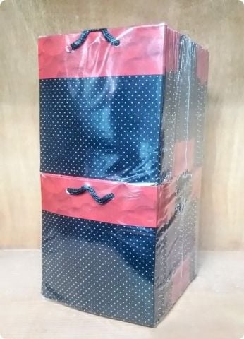 50 Li 11x11 Cm Karton Çanta Poşet Siyah/Kırmızı Zeminli