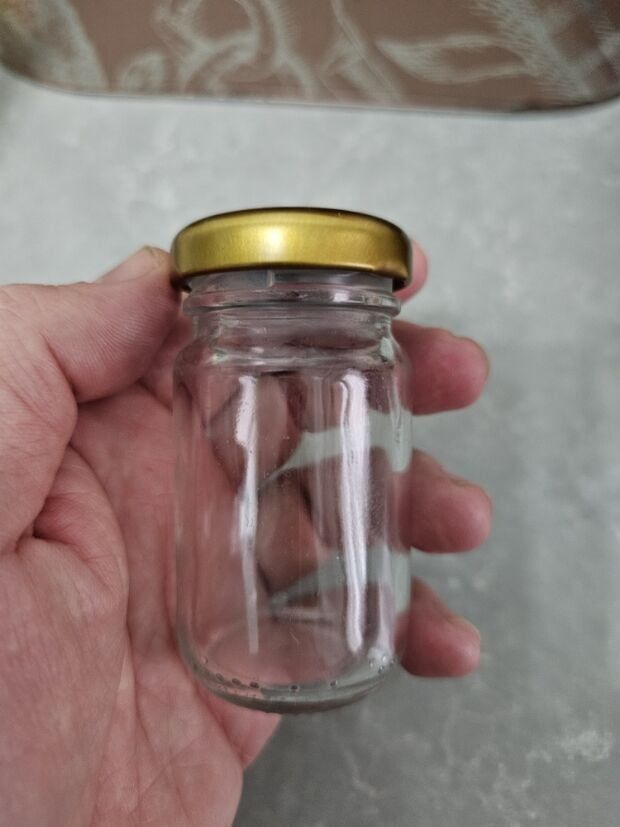 Gold Kapaklı Cam kavanoz (67 cc)