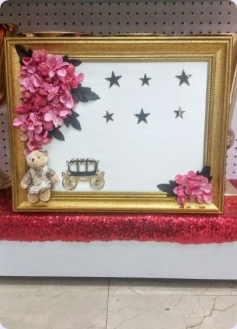 Süslü Ahşap ayıcıklı çerçeve kapı süsü