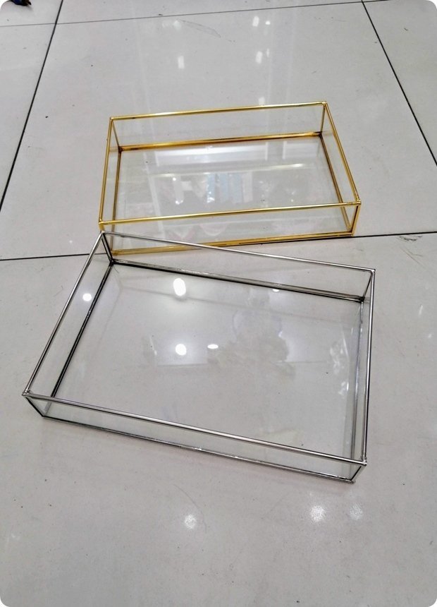 30X20 Cm Metal Kenarlı cam tepsi