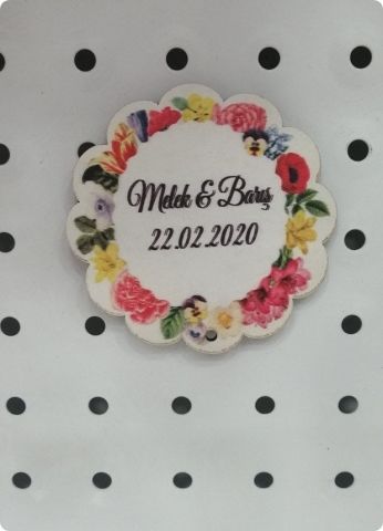 Uv baskılı papatya kesimli pembe desenli ahşap süs