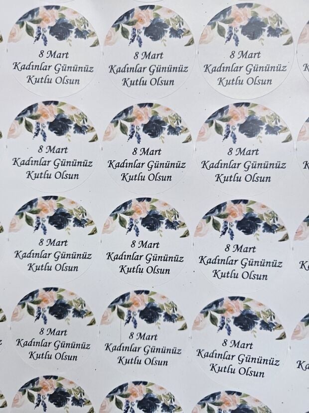 Kadınlar Günü Özelleştirilebilir 3 Cm Yuvarlak etiket 1 Sayfa (54 adet)
