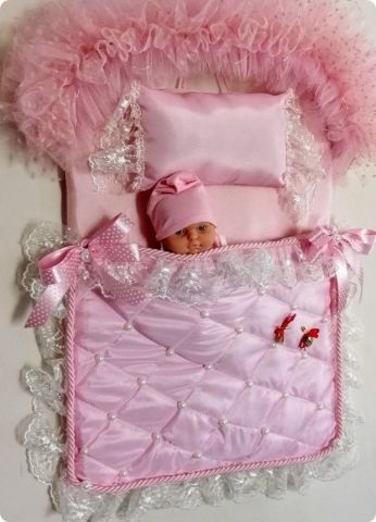 Işıklı uyuyan bebek kapı süsü