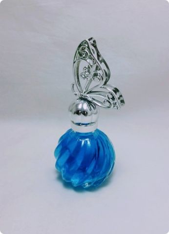 12 Li 3 boyutlu Pvc Kelebek Tepelikli Burgu Cam Top Kolonya Şişesi