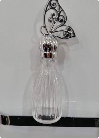 Çizgili Pvc Kelebek Tepelikli şişe