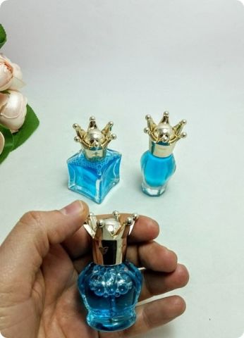 100 Adet Taç Kapaklı Kare Mini Cam Şişe