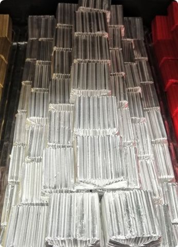 1 Kg Tırtıklı Sütlü Kare Madlen Bebek şekeri çikolatası