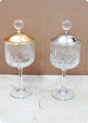 20 Cm Kristal İşlemeli Ayaklı, Metal+Kristal Tepelikli Bardak Cam Şekerlik