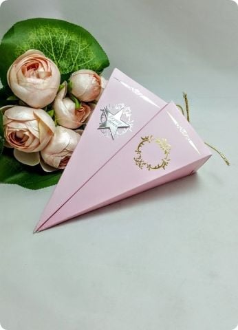 25 Li Karton Üçgen Sünnet Mevlüt Şekeri Külahı