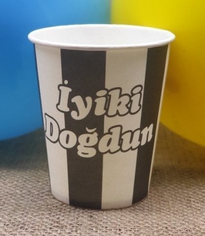 8 li Siyah Beyaz İyi ki Doğdun Kağıt Bardak