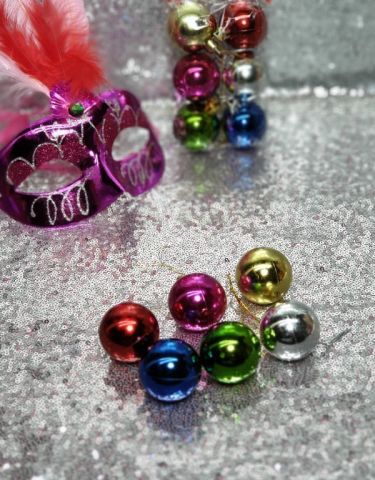 6 lı 4 CM renkli mini cici top ağaç süsleme