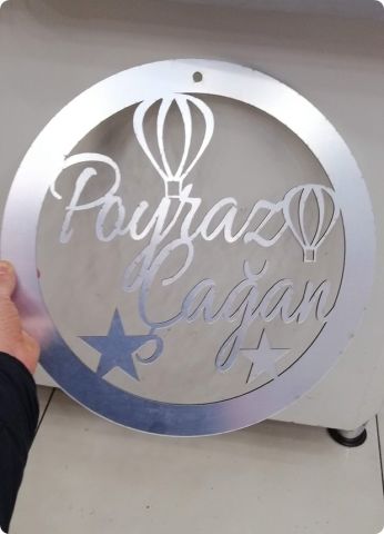 Balonlu İsim Yazılı Yuvarlak Pleksi Ayna Kapı Süsü (30 Cm)