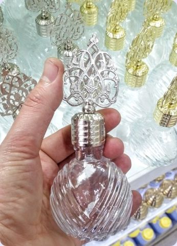 12 li Metal Güneş Tepelikli Diva Top Cam Kolonya Şişesi