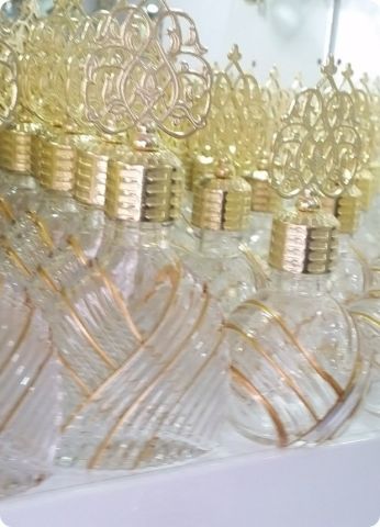 12 li Metal Tepelikli, Yaldızlı Diva Yassı Cam Kolonya Şişesi 50 cc