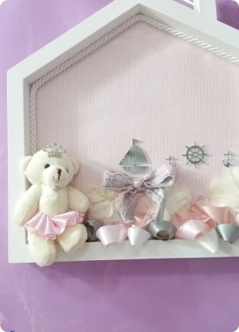 Süslü Ahşap Ev Ayıcıklı Bebek Oda Kapı Süsü