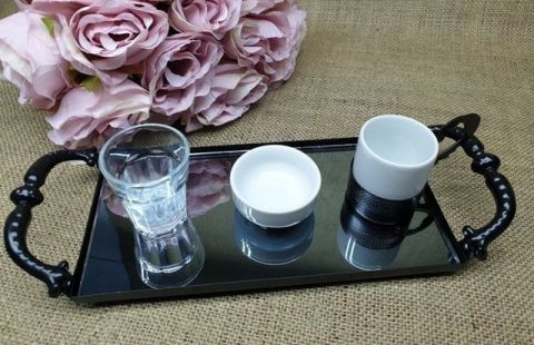 Siyah damat kahvesi Tepsi (fincanlı)