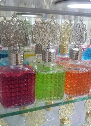 12 li Kare Kristalize Cam Kolonya Şişesi (Metal Güneş Tepelikli)