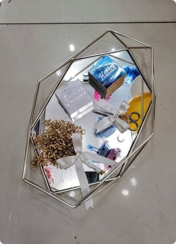Buket çiçek süslü prizma model söz, nişan yüzük tepsisi / damat kahvesi