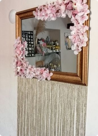 Süslü Düz Gümüş Aynalı Ahşap Çerçeve Kapı Süsü