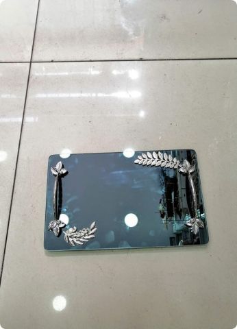 Yaprak desenli siyah aynalı (Yüzük tepsisi , damat kahvesi)