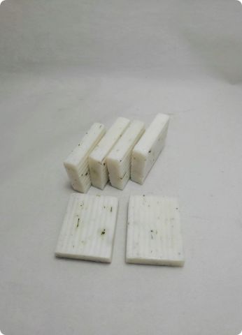 Lavanta Kokulu Dikdörtgen Çizgili Beyaz Sabun (4,5x5,5x1cm)