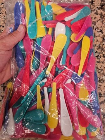 1000 Li Karışık Renkli Plastik Kaşık (Dondurma Kaşığı)