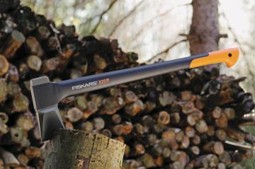 Fiskars X25 Büyük Parçalama Kamp Baltası