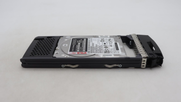 ThinkStation ThinkSystem 2.4TB   DE SERIES 10K 2.5in HDD  FIPS 2U24  4XB7A88048