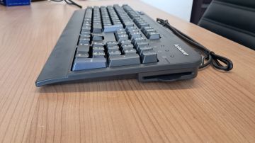 Lenovo Turkish F  Klavye smartcard okuyuculu 51J0191  104 tuşlu