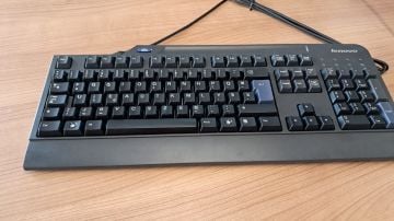 Lenovo Turkish F  Klavye smartcard okuyuculu 51J0191  104 tuşlu