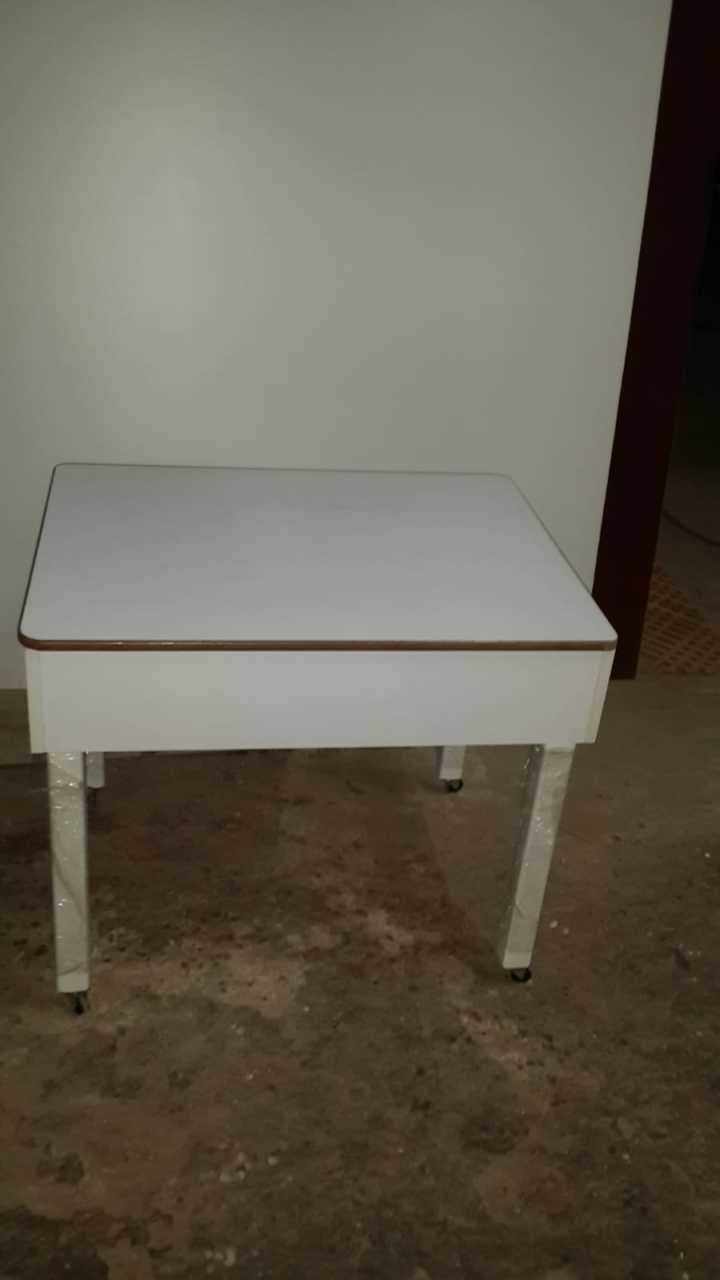 Bazalı masa 85x65x75 h