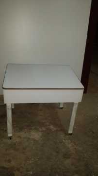 Bazalı masa 85x65x75 h