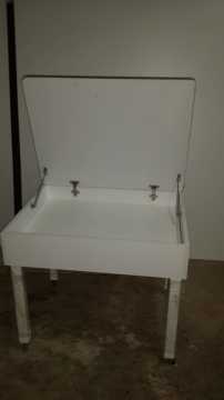 Bazalı masa 85x65x75 h
