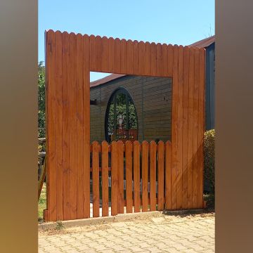 Ahşap çit kapı 200x200 h