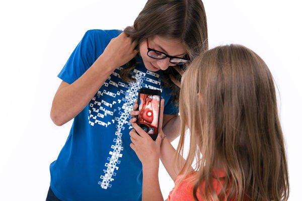 Curiscope Virtuali-Tee Artırılmış Gerçeklik Tişörtü