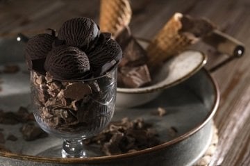 %70 Bitter Çikolatalı Gelato Dondurma