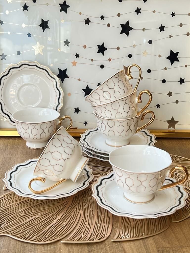 Tea set of 12 pieces (6 cups, 6 hot saucers)