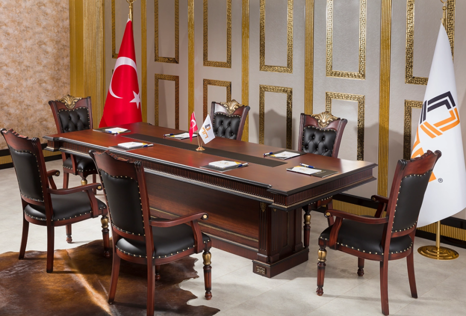 Katar Toplantı Masası