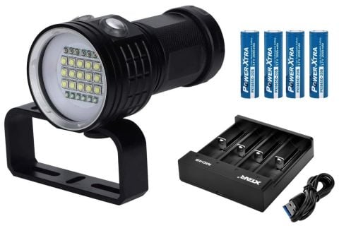 IPX8 27 LED'li Dalış Feneri - Pil ve Şarj Cihazı Dahil