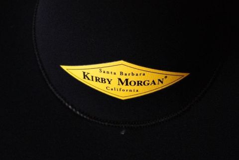 Kirby Morgan 37 Başlık
