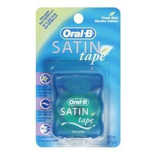 Oral-B Satin Tape Ferahlık ve Temizlik Hissi Veren Diş İpi 25 m