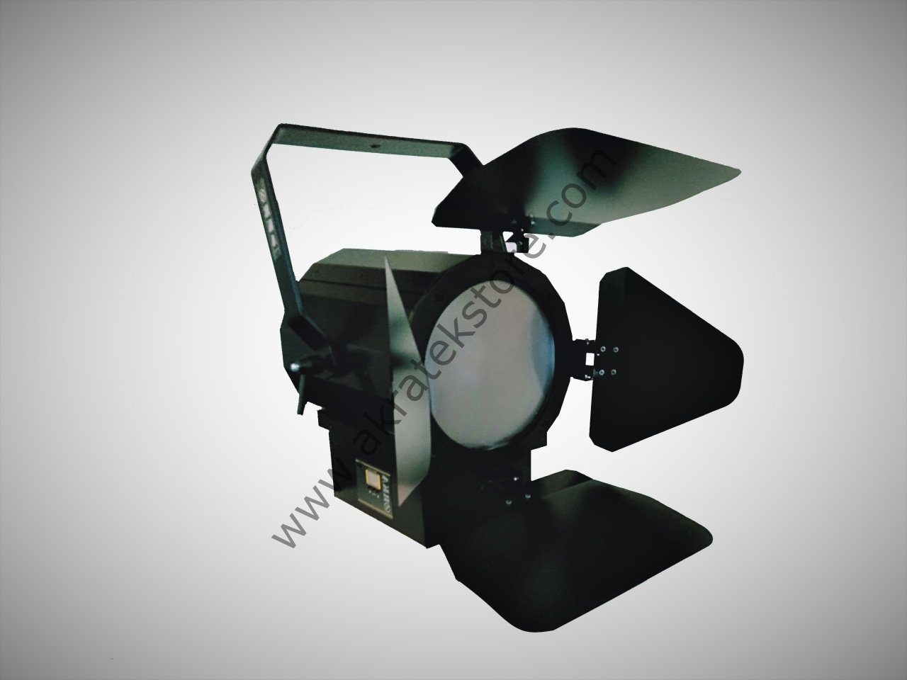 ORKA OR4040 NI LED FRESNEL 3200K LED FRESNEL SPOT LIGHT ON/OFF TYPE