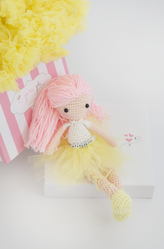 Sunshine Pera Doll