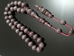 Sistem püsküllü özel işçilikli çizgili galalit tesbih