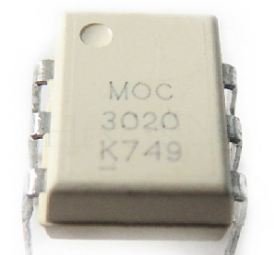 MOC3020 DIP-6 Triac Çıkışlı Optokuplör Entegresi